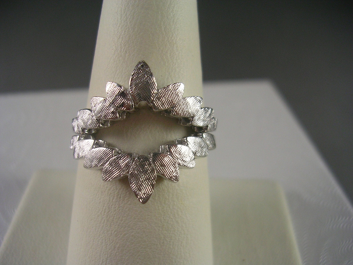 1960s 2 Ring Guard set Leaf Design Size 7.75 White Gold 14K 5.2 grams ... 1960s 2 Ring Guard set Leaf Design Size 7.75 White Gold 14K 5.2 grams ...