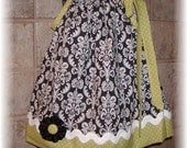 Girls dress Custom..Green dot Damask...sizes 0-6, 6-12, 12-18, 18-24 mon, 2T, 3T..Bigger sizes Purchase bigger size link