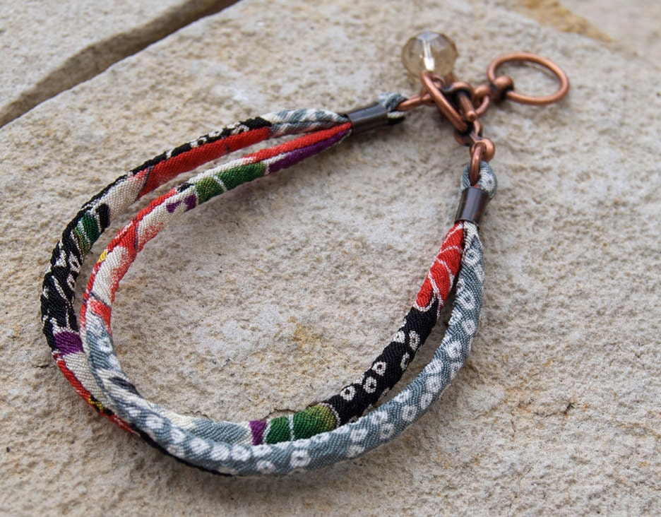 FREE SHIP Bracelet : Japanese chirimen kimono fabric cord adjustable toggle bracelet with gift box