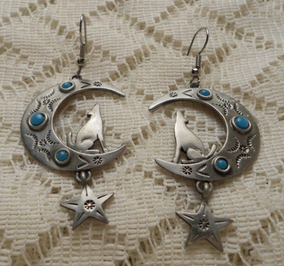 Vintage Coyote Howling Southwestern Dangle Earrings by JJ