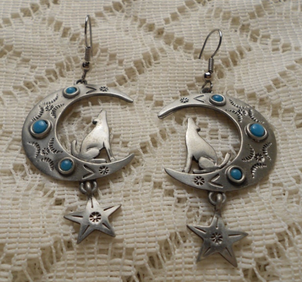 Vintage Coyote Howling Southwestern Dangle Earrings by JJ