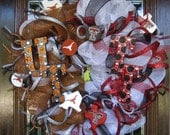 Deco Mesh UT/TEXAS TECH House Divided Wreath