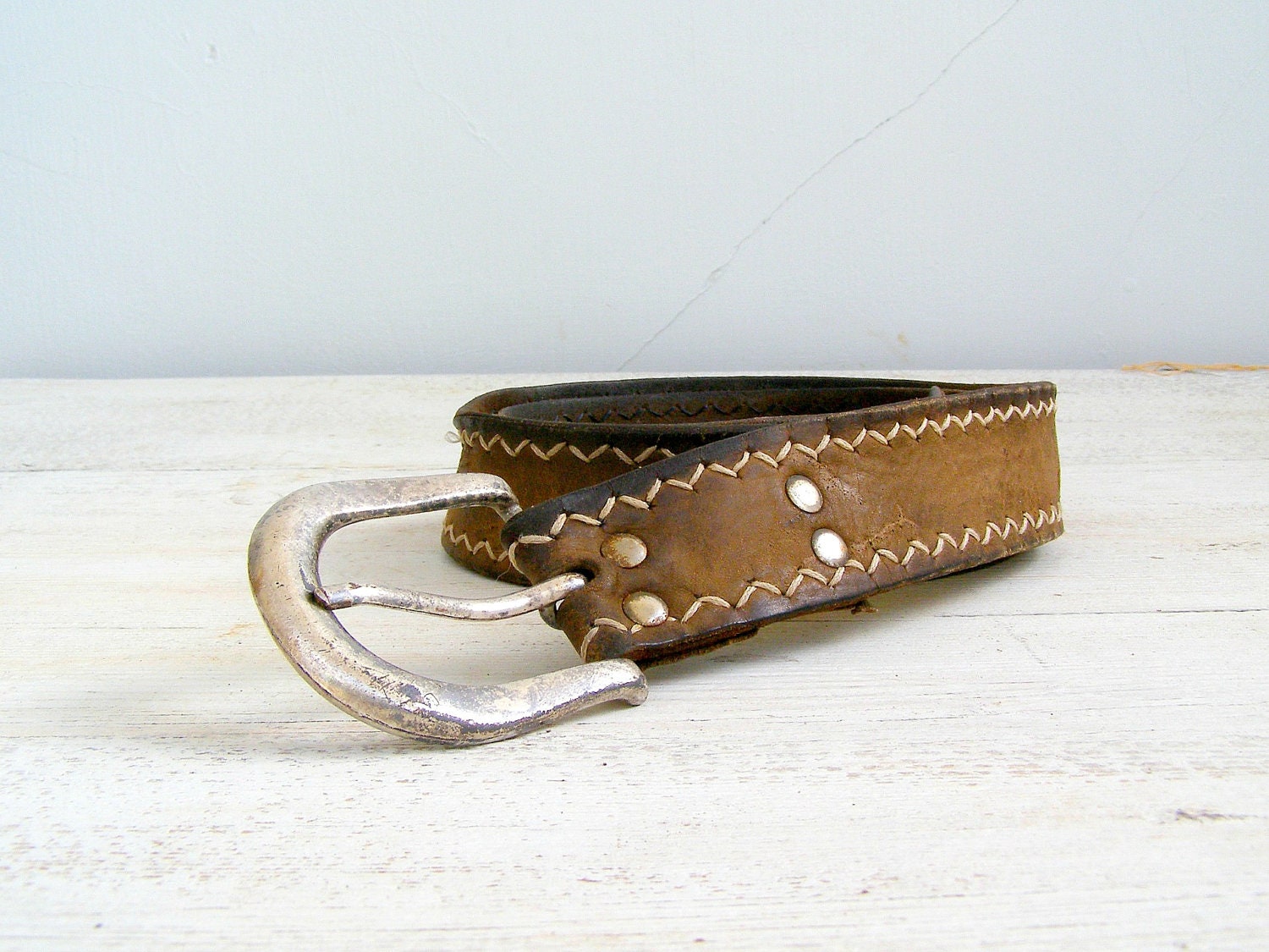 Vintage Rustic Leather Belt, Size S , Unisex brown belt, Silver metal Buckle, Bohemians fashion, Hippie accessory, Casual - MeshuMaSH