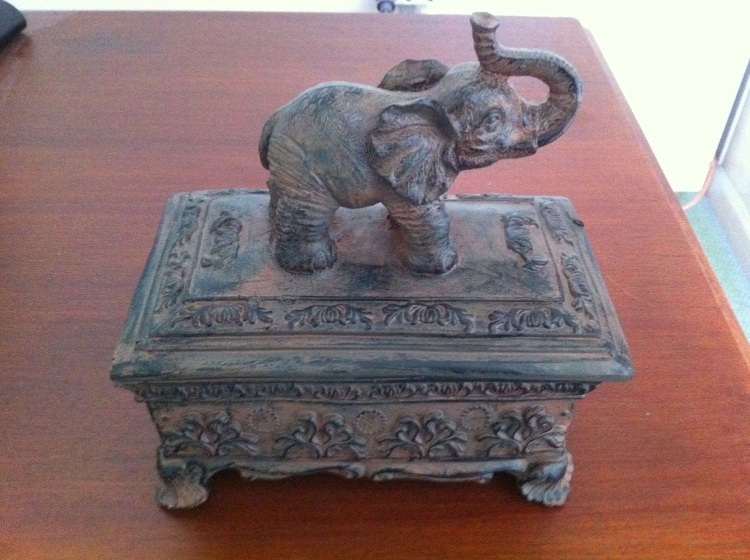 elephant storage box