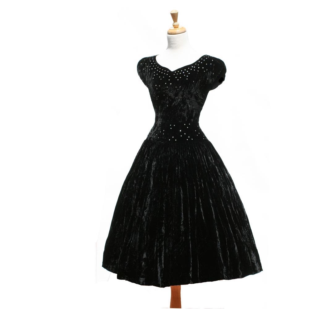 vintage crush velvet cocktail dress