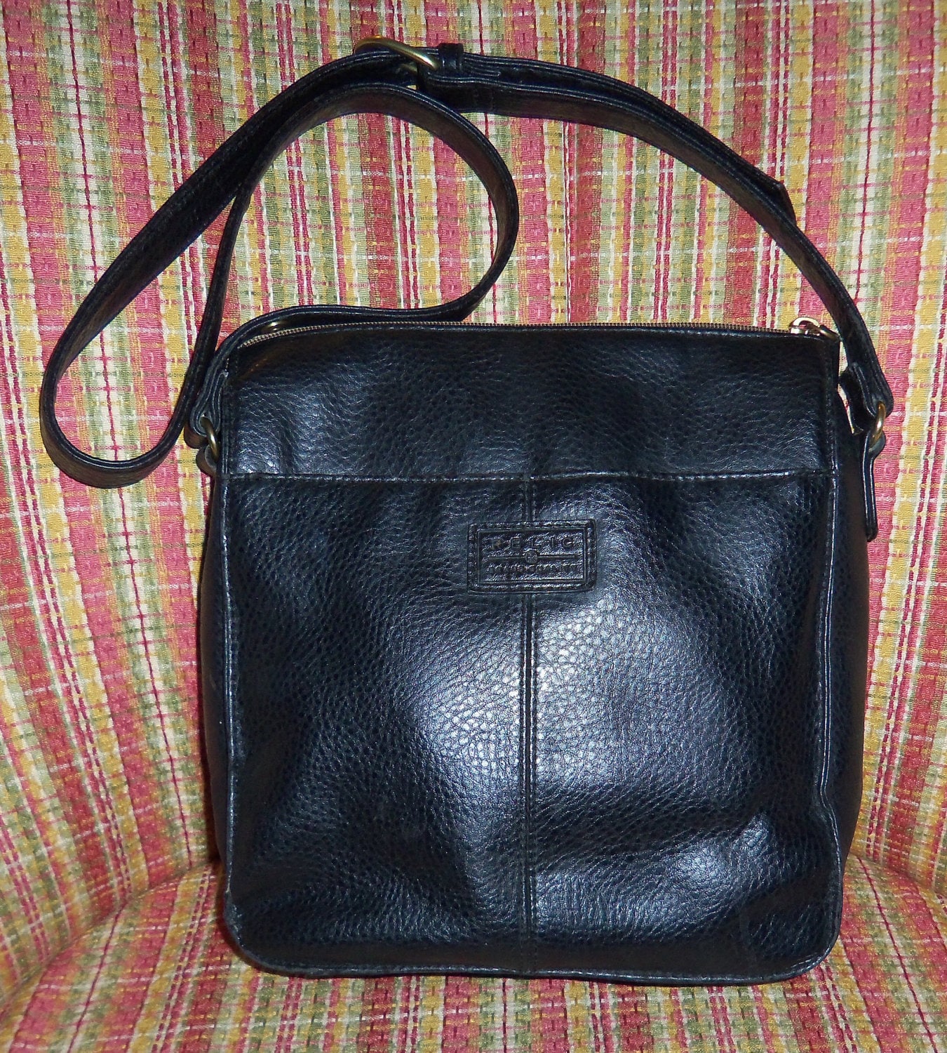 Vintage RELIC Black Leather Purse by AJewel4U on Etsy