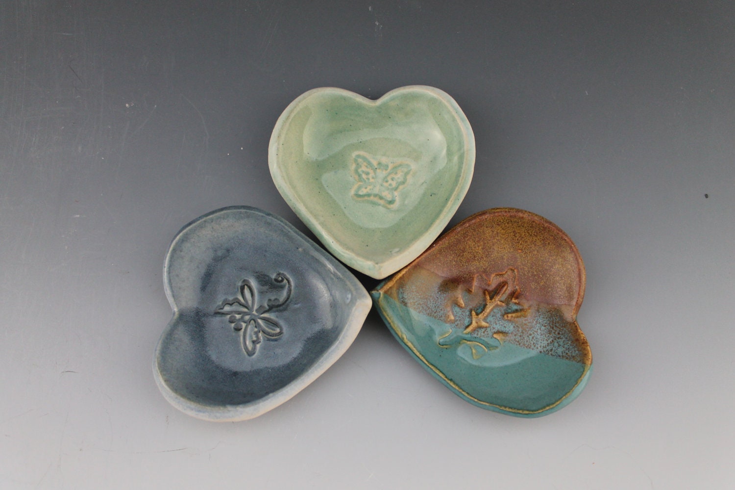 Heart Dishes - wedding favor - spoon rest - teabag rest - jewelry holder