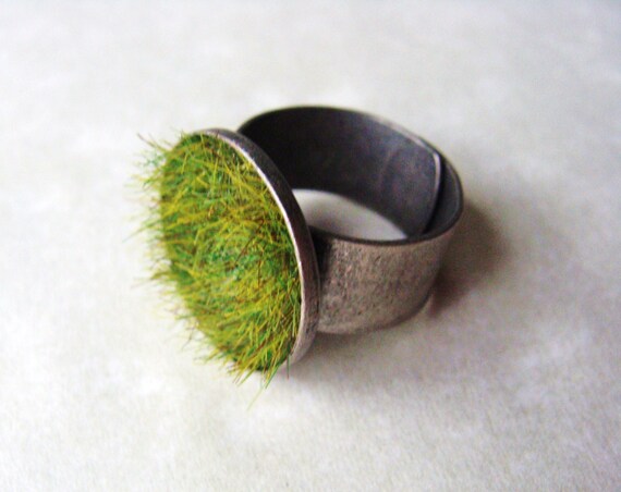 Green Grass Ring in Tarnished Silver Wide Adjustable Band