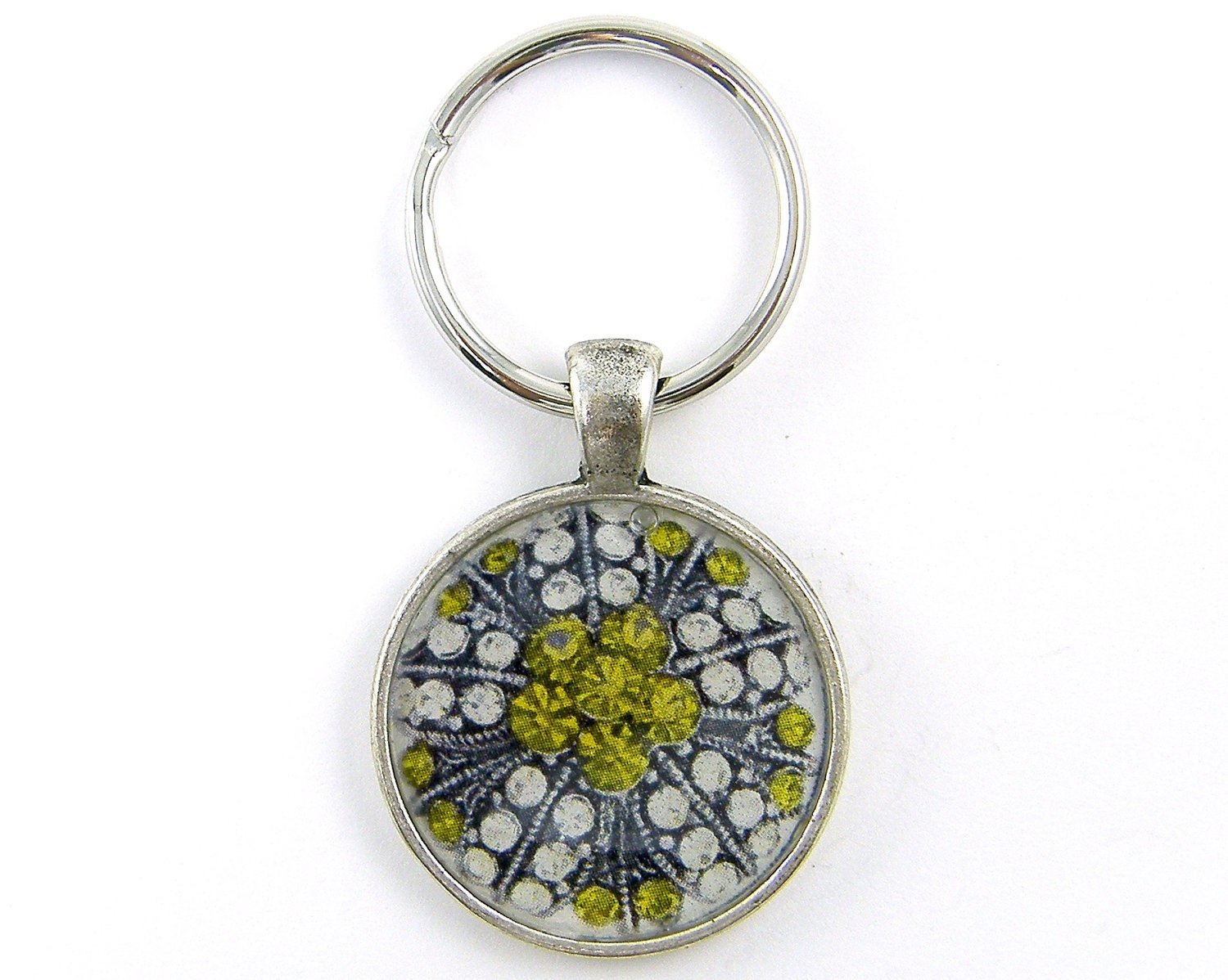 Jewel Keychain - Vintage Brooch White Green Silver Round Resin Metal Key Ring Fob