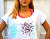 Tribal Stars Loose Crop Top in Cream - Brick Red and Teal Print