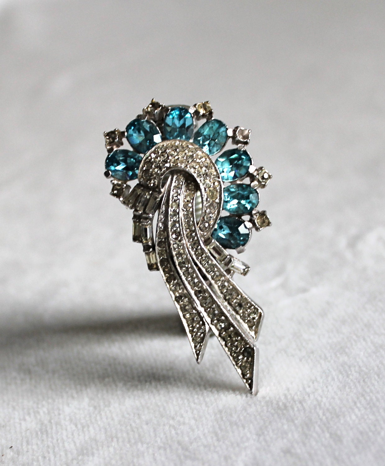 Vintage Aqua/White Rhinestone and Silvertone Pin/Pendant