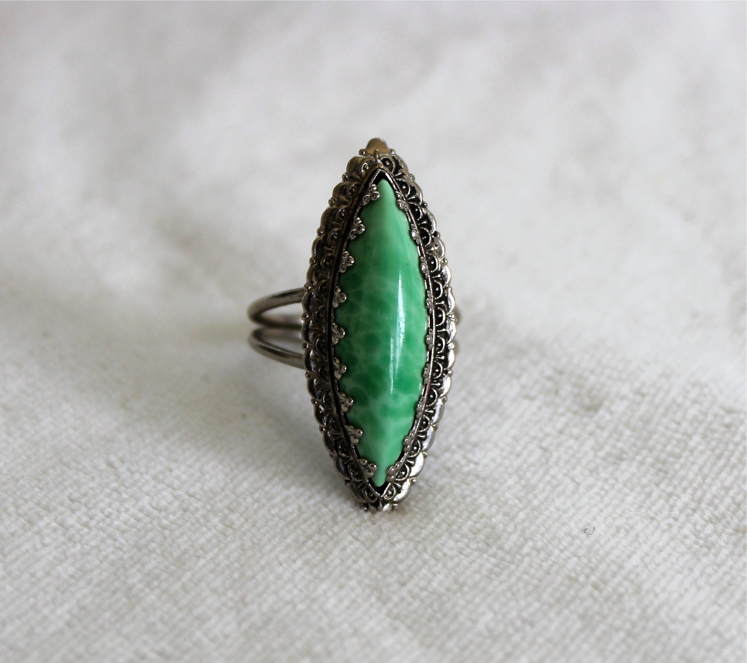Vintage Size 6 Adjustable Silvertone and Crescent Shaped Green Stone Ring