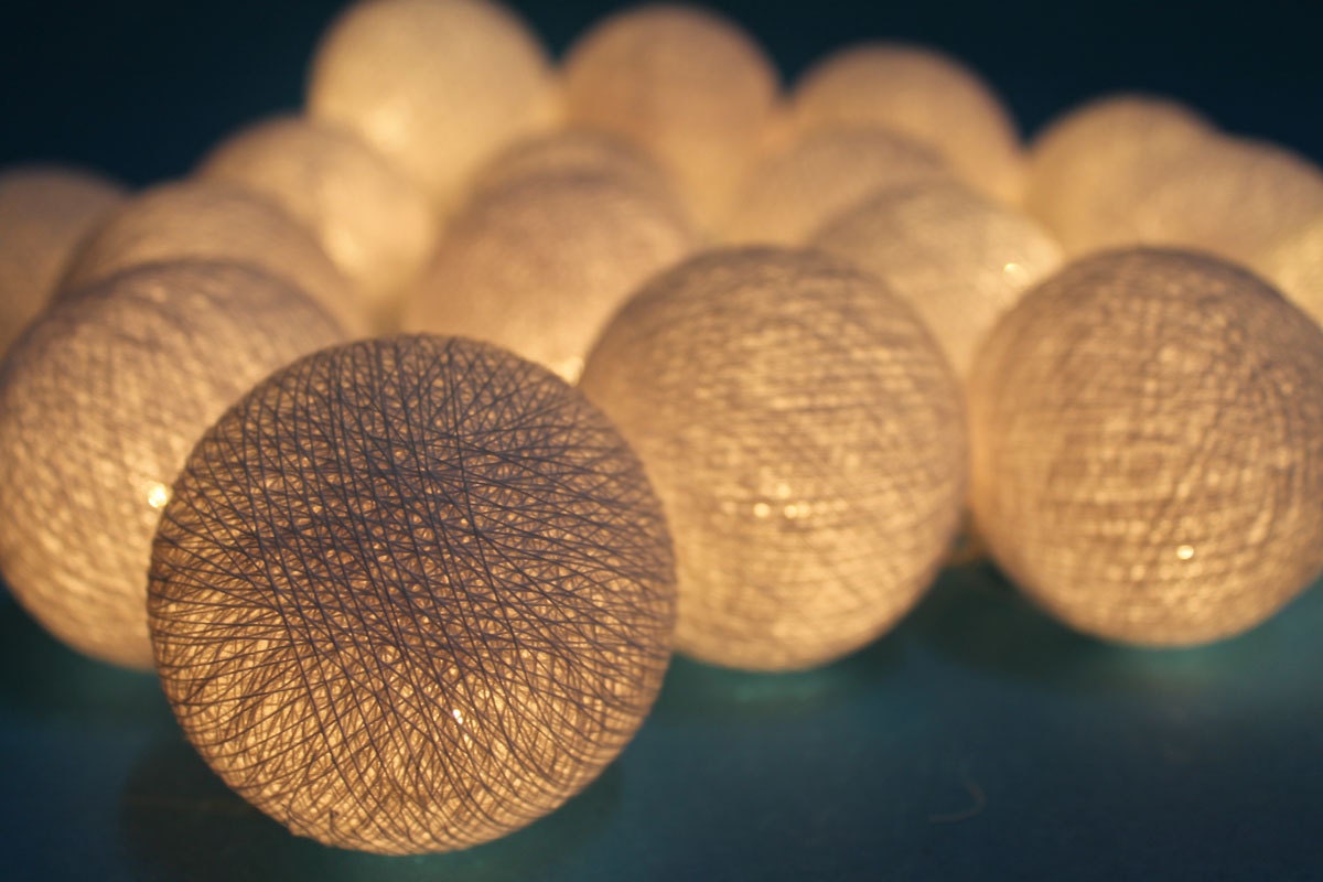 White colors cotton ball wedding holiday/Party String Lights 20 Lanterns
