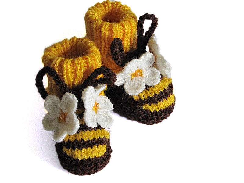 Baby booties Funny Bees / size for 3-6M