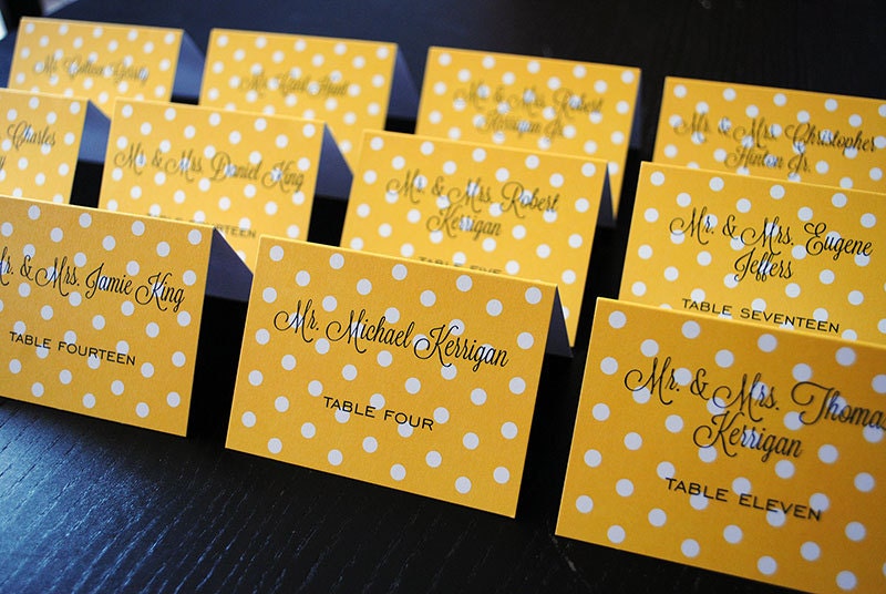 Polka Dot Place Cards - Set of 50