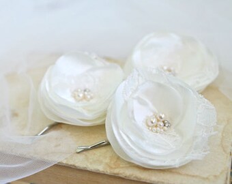 Light Ivory Bridal Hair Flowers (3 pcs) Wedding Hair Accessories OFF WHITE Satin Flower Hair Pins Bridal Small Flowers Bridal Updo