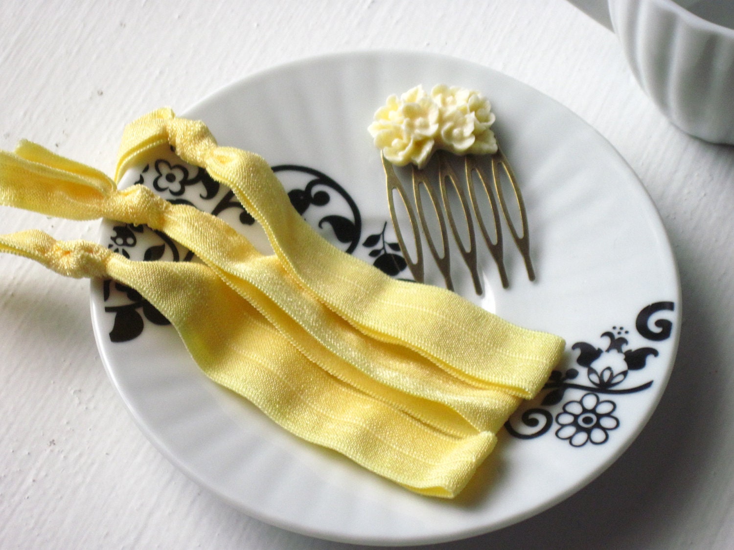 Yellow Hair Tie and Comb Set : Cute Floral Elastic