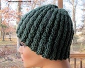 Green Wool Hat, Hand Knit Beanie, Unisex Winter Hat, Teens Hat, Wool Beanie