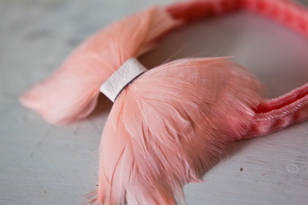 Baby Pink Feather Bow Tie with Pink Velvet Neck Strap