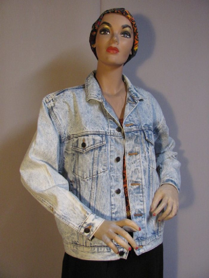 Stone washed denim jacket, Hard Rock Cafe New York, light blue, Size-Medium....J-5