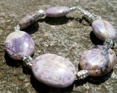Natural Stone Purple and White Agate Bracelet with Silver Plated Findings