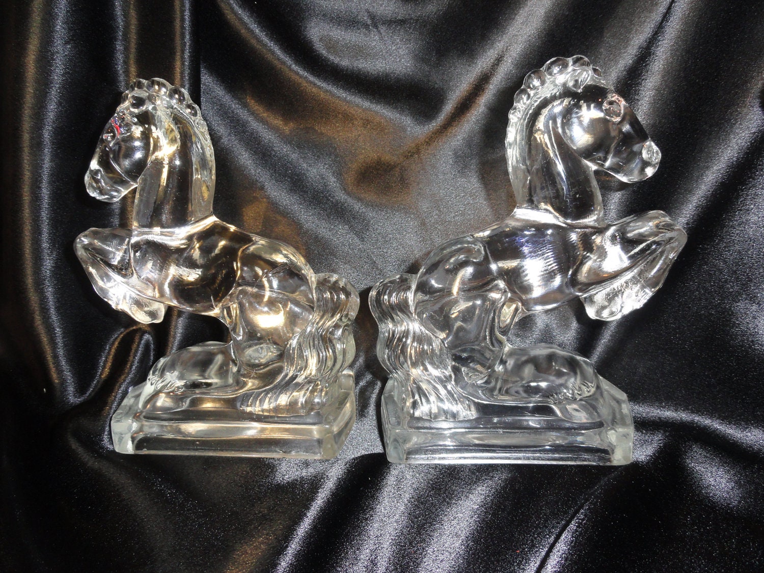 Fostoria Rearing horses bookends in sparkling clear glass, great gift for the horse lover