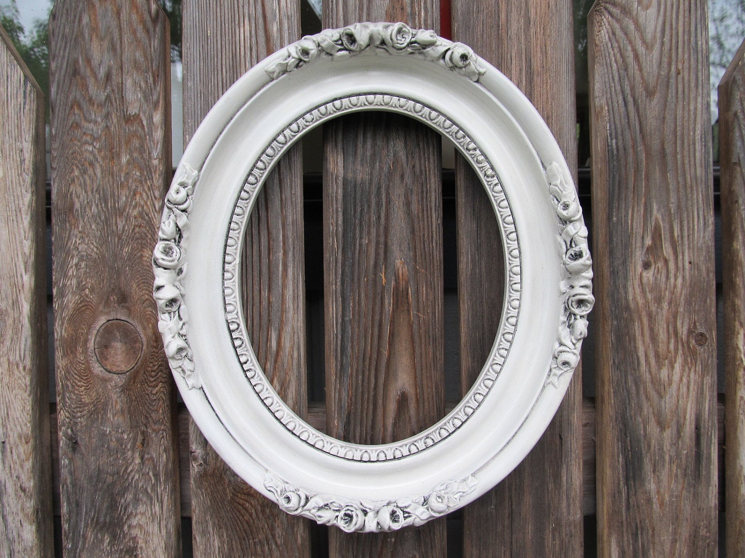 Vintage Antiqued White Oval Ornate Frame