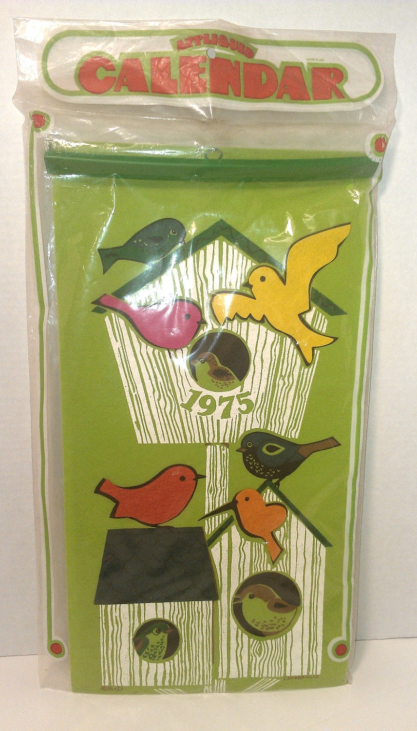 Vintage 1975 Groovy Green Felt Mod Hanging Wall Calendar with Love Birds