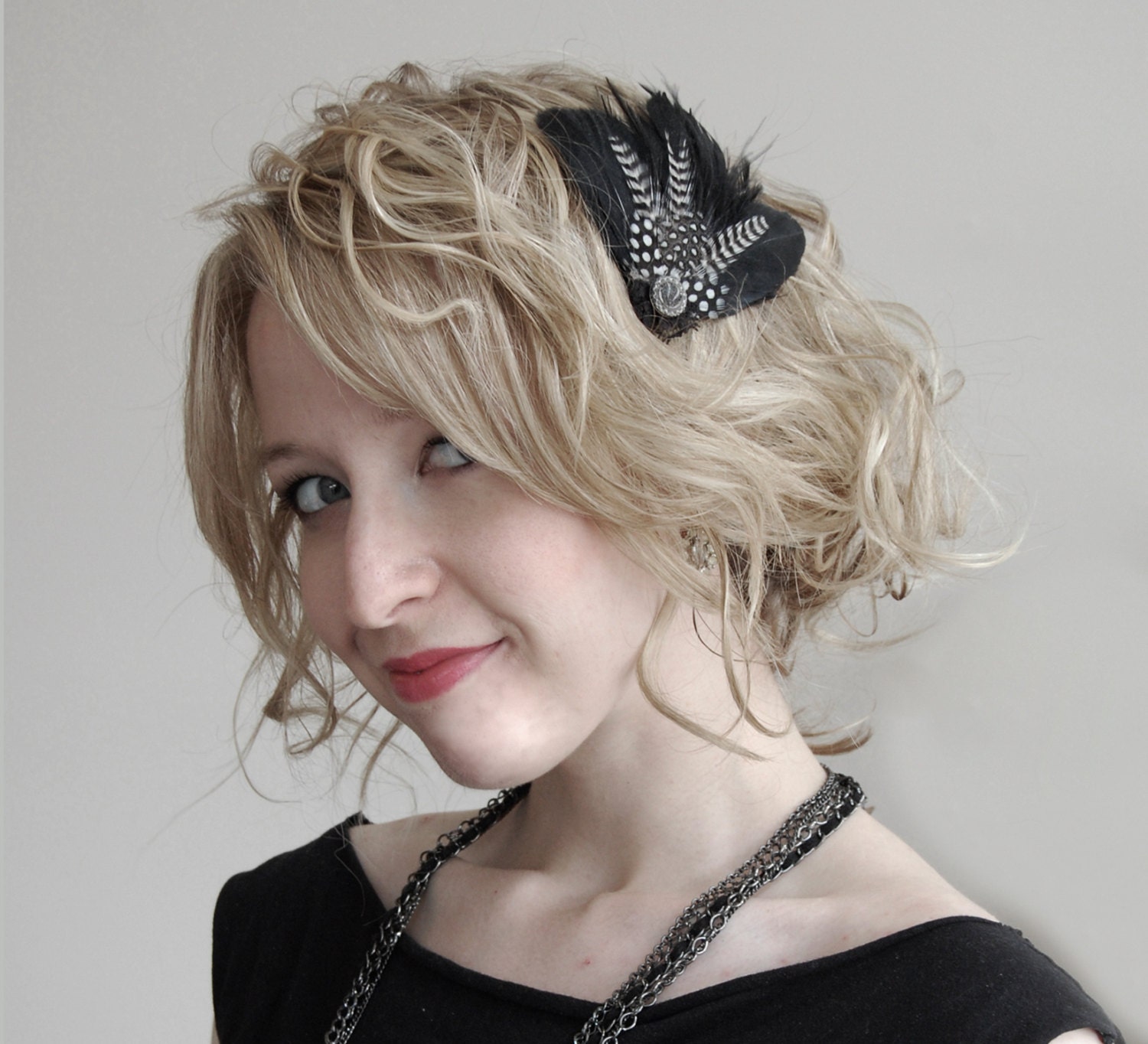 1920s Vintage Feather Hair Clip - Black and 1920s Vintage Glass Button