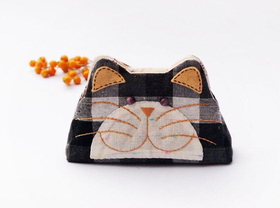 Cat purse / Cat zipper purse / Cat coin purse / Hand embroidery / Gift bag / Small bag zippered