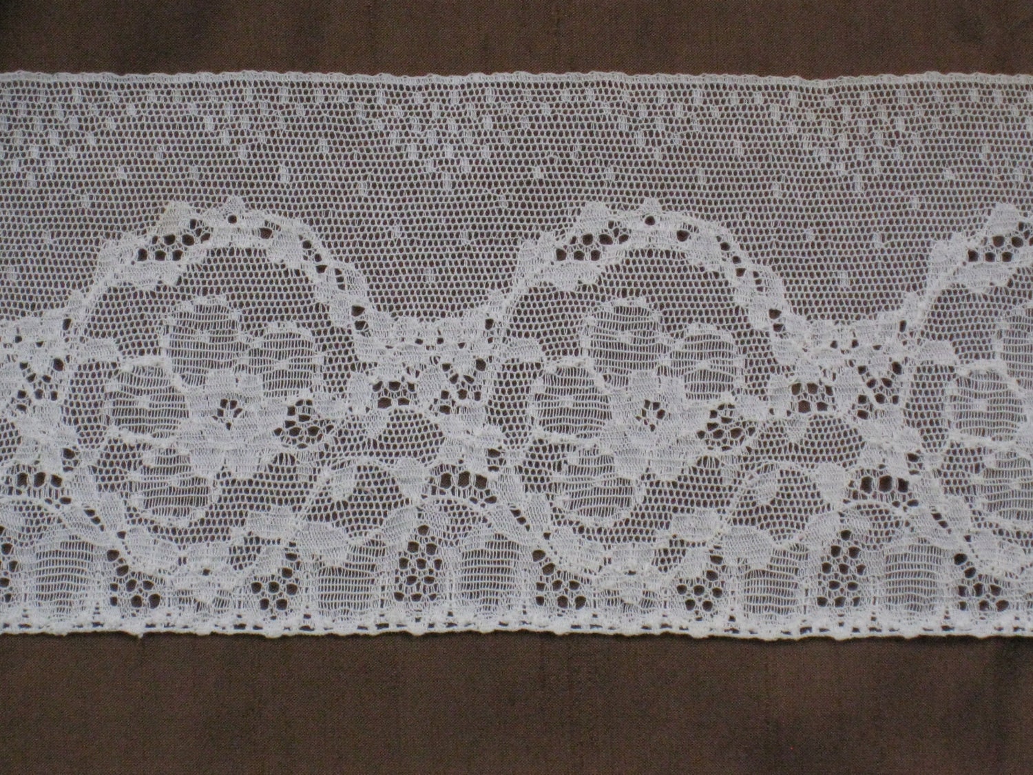 2 Yards of Wide Cream Valenciennes Net Lace Trim With Floral Design - Antique Vintage Supplies