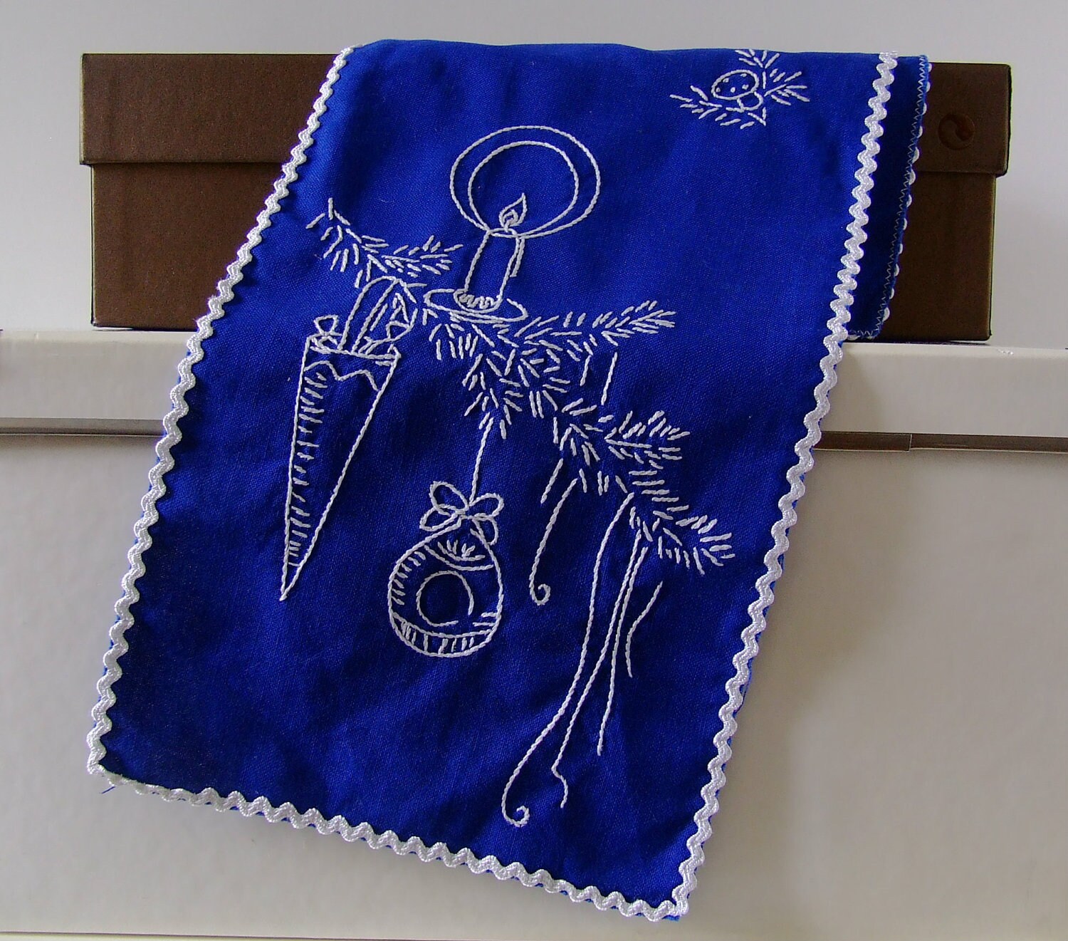 Table  Danish Embroidered  christmas  Scandinavian scandinavian Blue Runner table runner  Hand Christmas