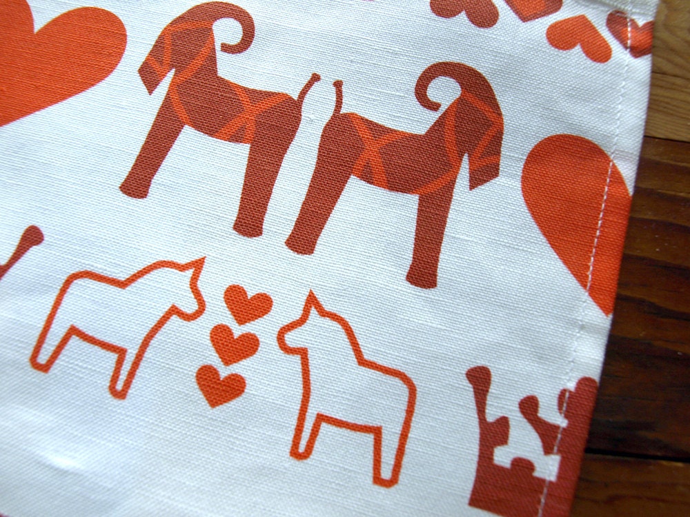 Swedish Dalahäst Kitchen Hand Towel in Red and White