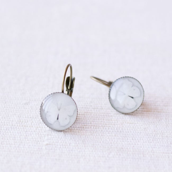 butterfly jewelry Butterfly earrings - white butterfly earrings - butterfly jewelry - butterfly wedding - everyday jewelry -