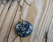 H.P. Lovecraft Elder Sign earring green, handmade and hand painted one of a kind