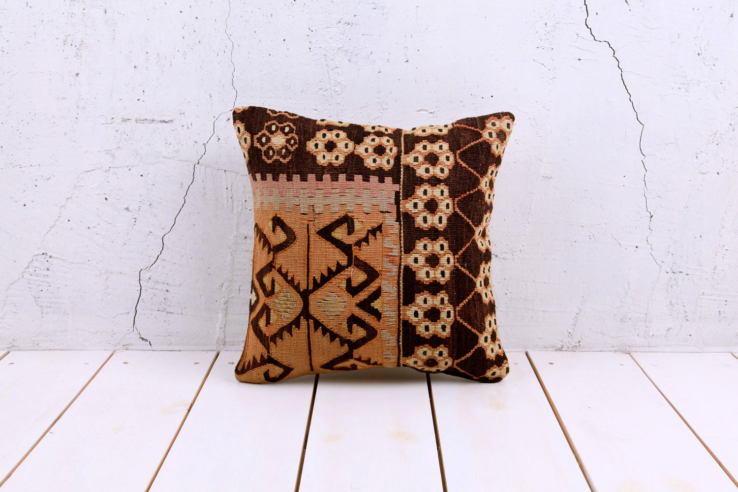 20% DISCOUNT - coupon code " YASTK20 " - hand woven vintage kilim pillow cover - 15.75" x 15.75" - free shipment with UPS - 02356-59