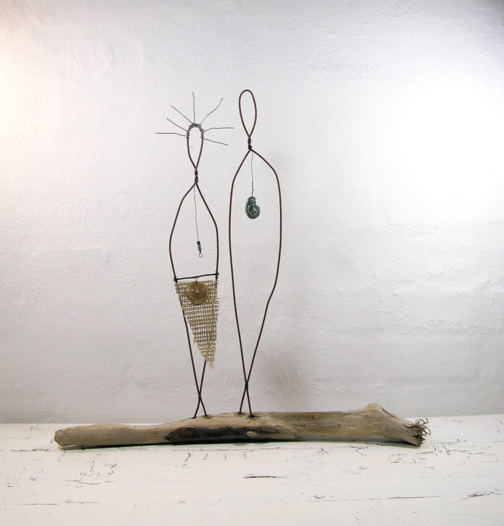 Rustic House Decor Wire Sculpture Couple - Driftwood Wire Art - Peace Sign Sculpture - Valentines Day - Wedding Gift