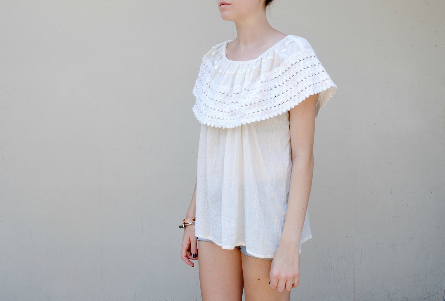 MAE.VALENTE Vintage 70s Off White Linen Top with Knitted Neckline