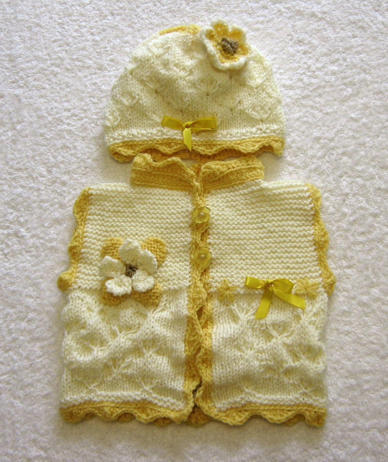 Washable Wool Daisy Sweater Vest and Hat Set