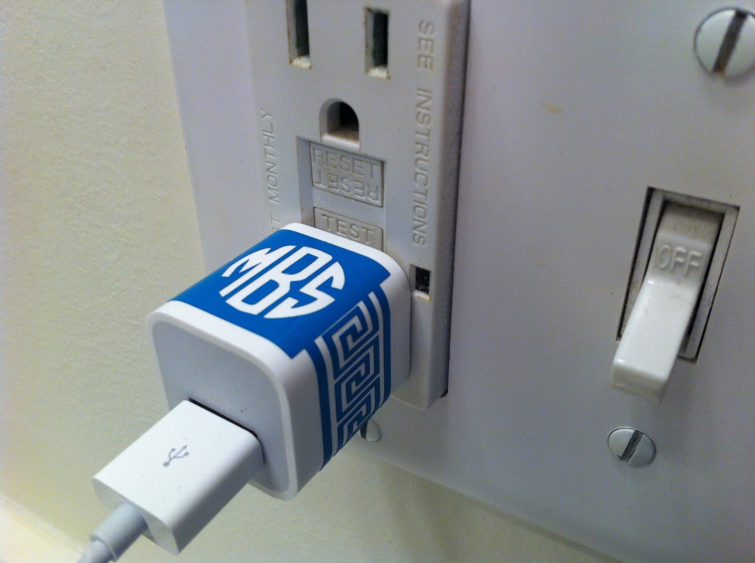 Set of 4 personalized decals for iphone charger