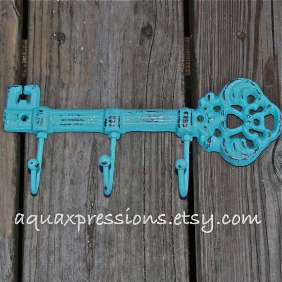 Aqua Key Hook /Cast Iron /Wall Hanger/ White Skeleton Key Rack/ Fun Elegant Wall Decor/ Cottage Shabby Chic / Painted Distressed Metal Hold