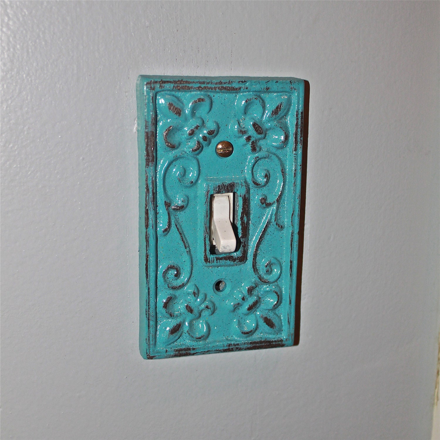 Laguna Green Decorative Light Switch Plate/ Single Switch Cover/ Fleur de lis/ Bright Cast Iron/ Painted Metal/ Shabby Chic