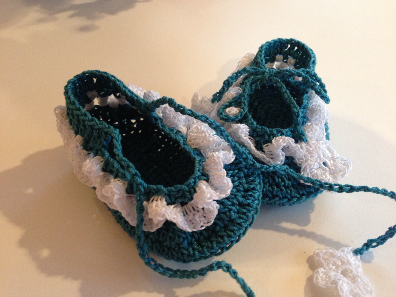 Baby Girl Booties Ruffly Mary Jane Ballet Slipper Crocheted Red with Gold Metallic Ruffle