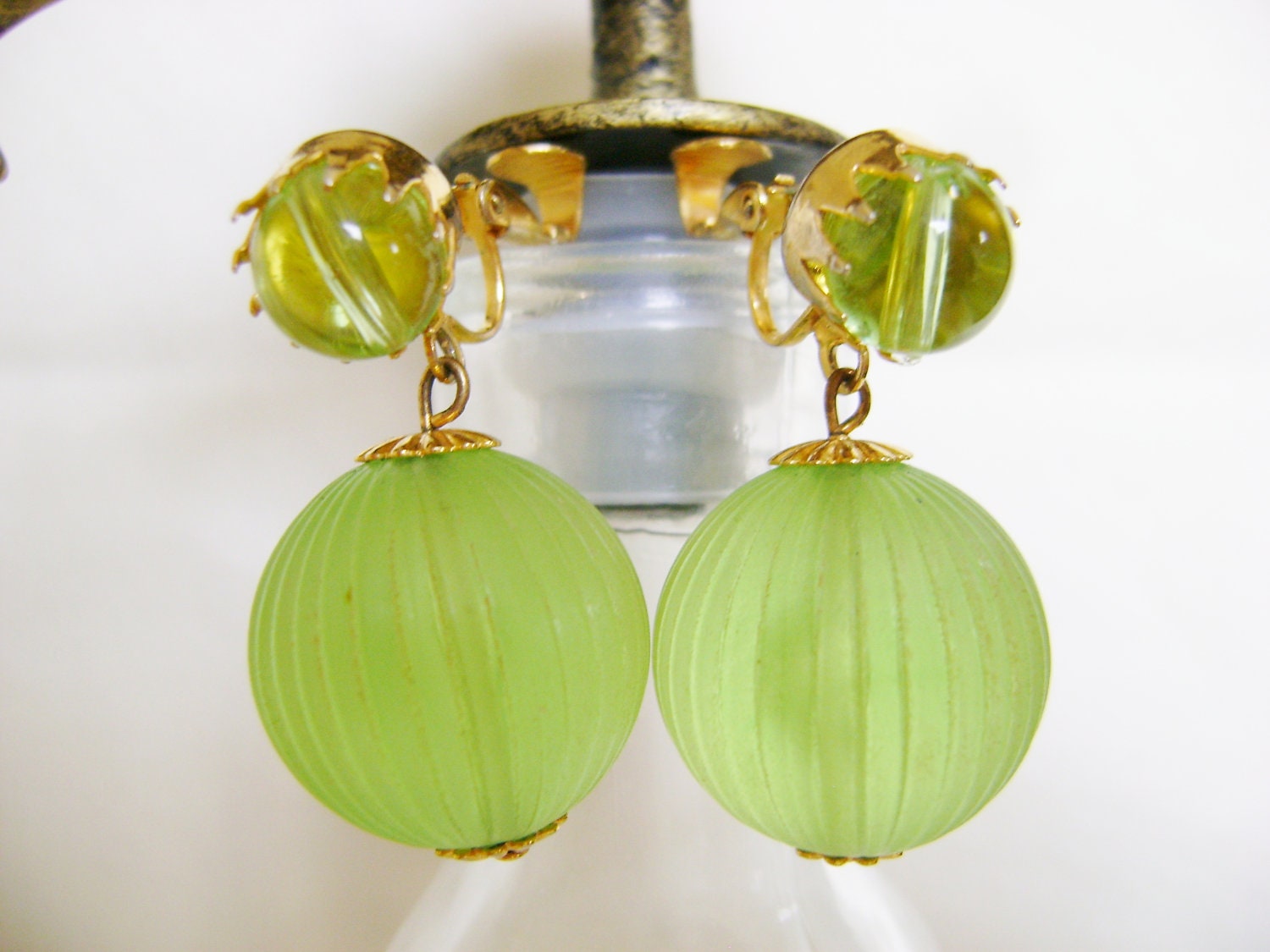 Vintage Bauble Earrings - 1960s Green Frosted Globe Lucite Dangle Gold Tone Clip On Style
