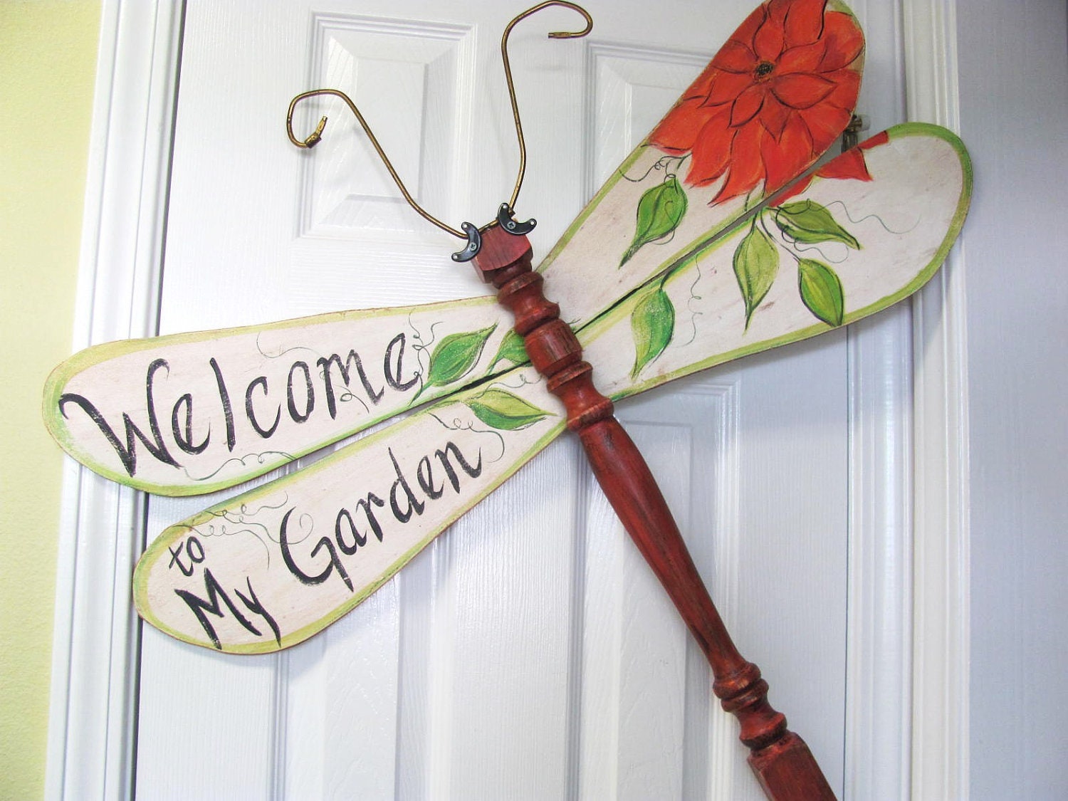 Table Leg Dragonfly Wall or Garden Art sign- "Welcome to my Garden" with flower and leaves