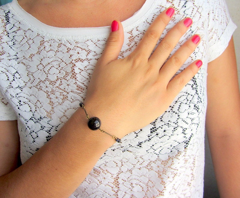 Black bracelet - Fossil Stone Bead, brass plated chain, simple, minimalist, dark, fall jewelry, art deco jewelry. They have a very fresh, mo