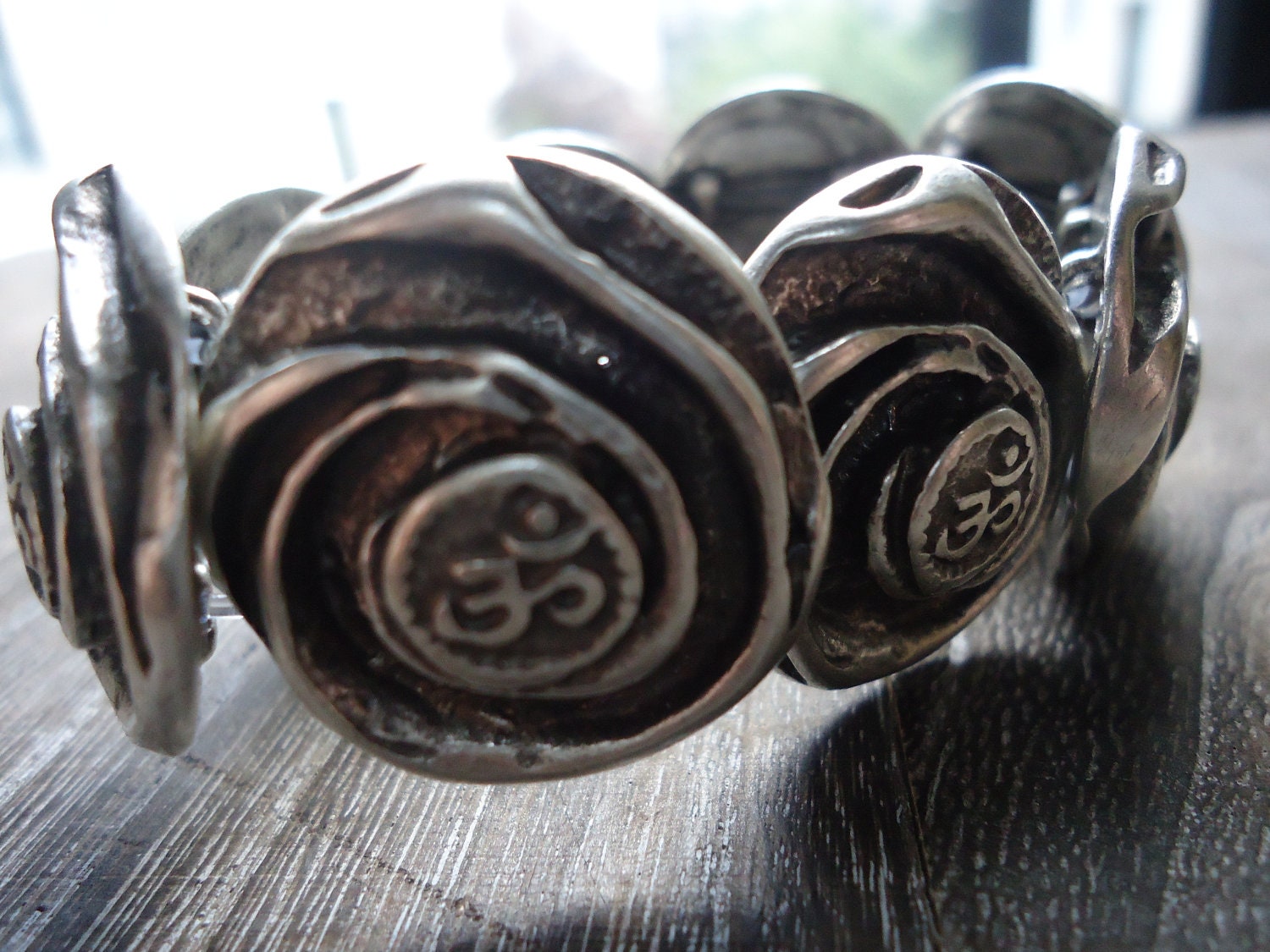 Rose  OM Flow Bracelet