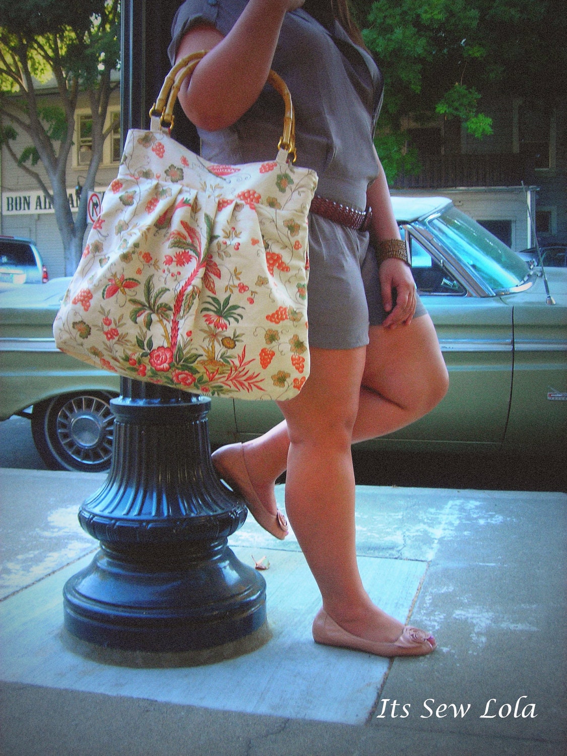 SALE The Clara - Large Vintage French Palm - Pleated Handbag - Bamboo Handle - Wood Button