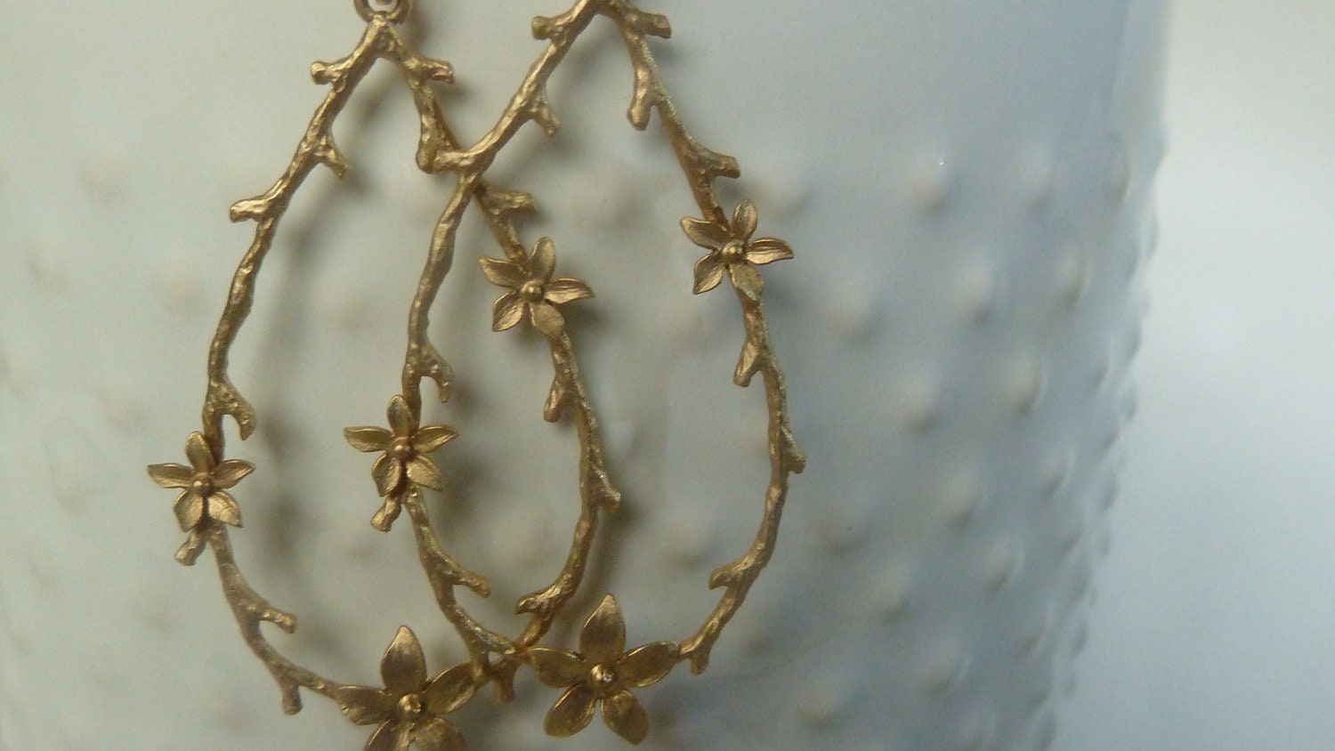 Teardrop hoop branch earrings. Bridesmaid earrings.