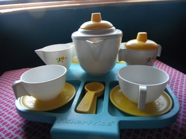 Fisher Price Fun with Food Tea Set Yellow White Flowers 1980s